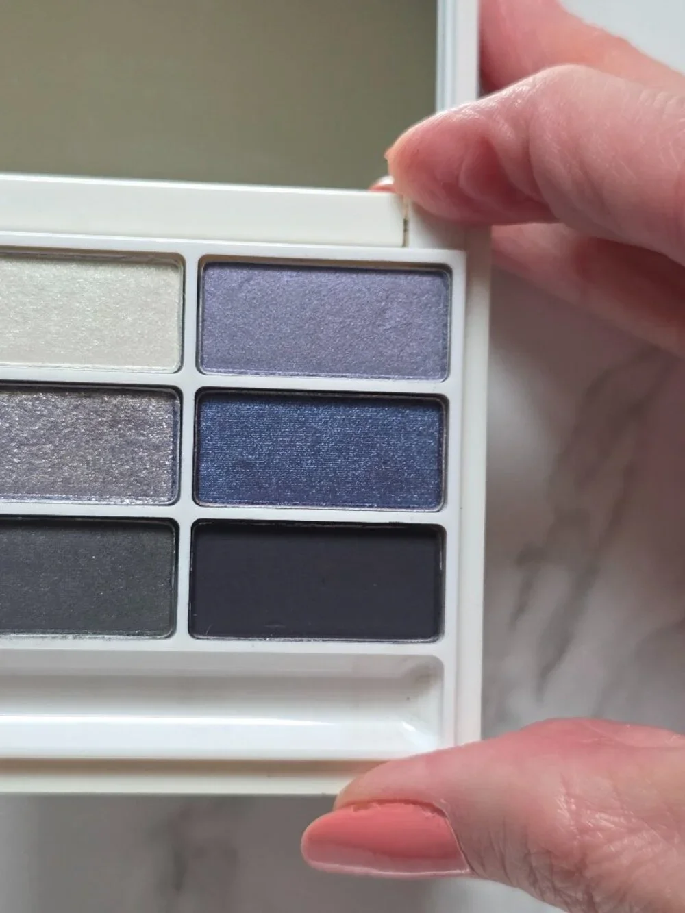 MAC 6 SNOWGLOBE Eye Shadows COOL